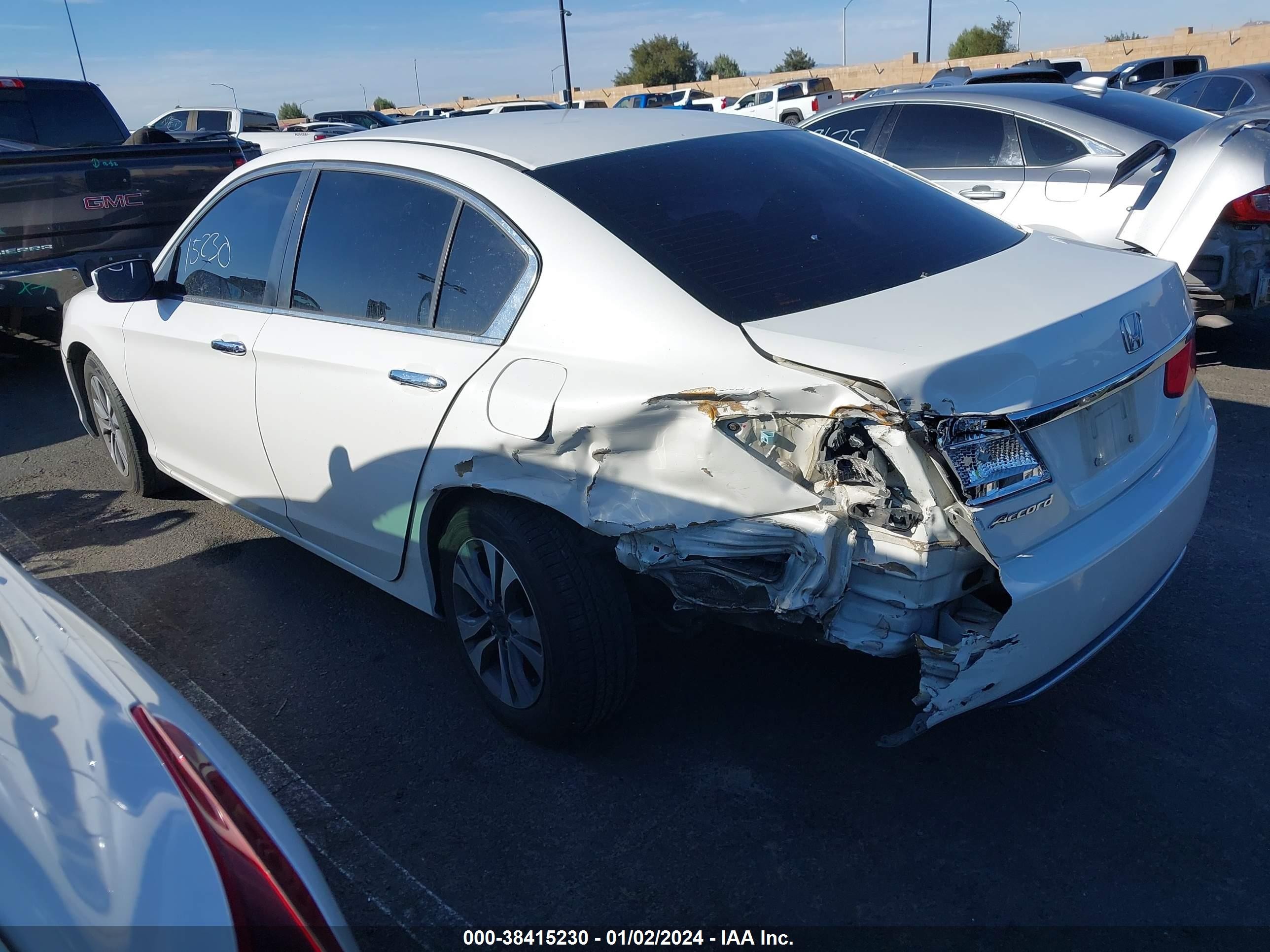 Photo 2 VIN: 1HGCR2F34FA240849 - HONDA ACCORD 