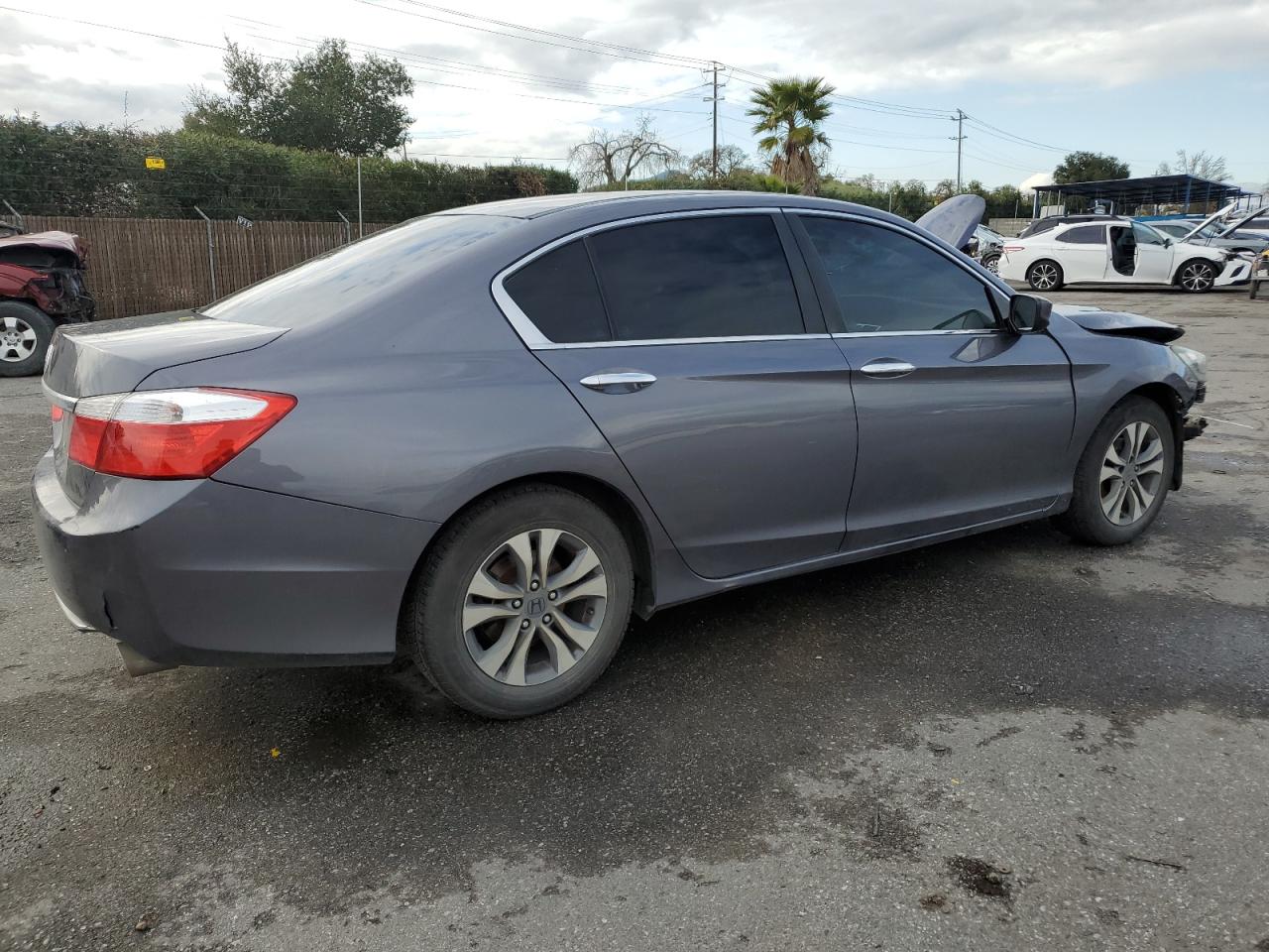 Photo 2 VIN: 1HGCR2F34FA261457 - HONDA ACCORD 