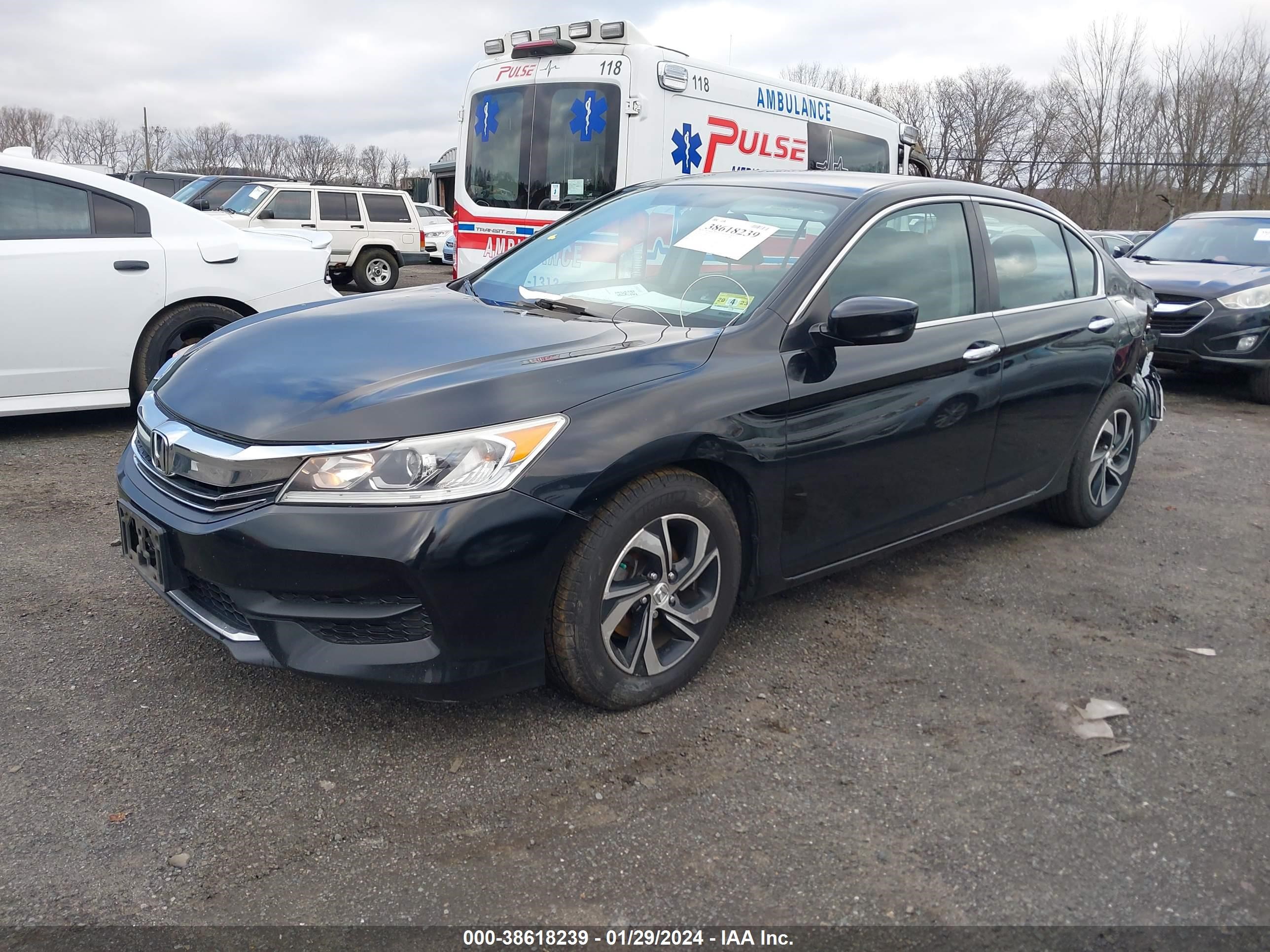 Photo 1 VIN: 1HGCR2F34GA184462 - HONDA ACCORD 