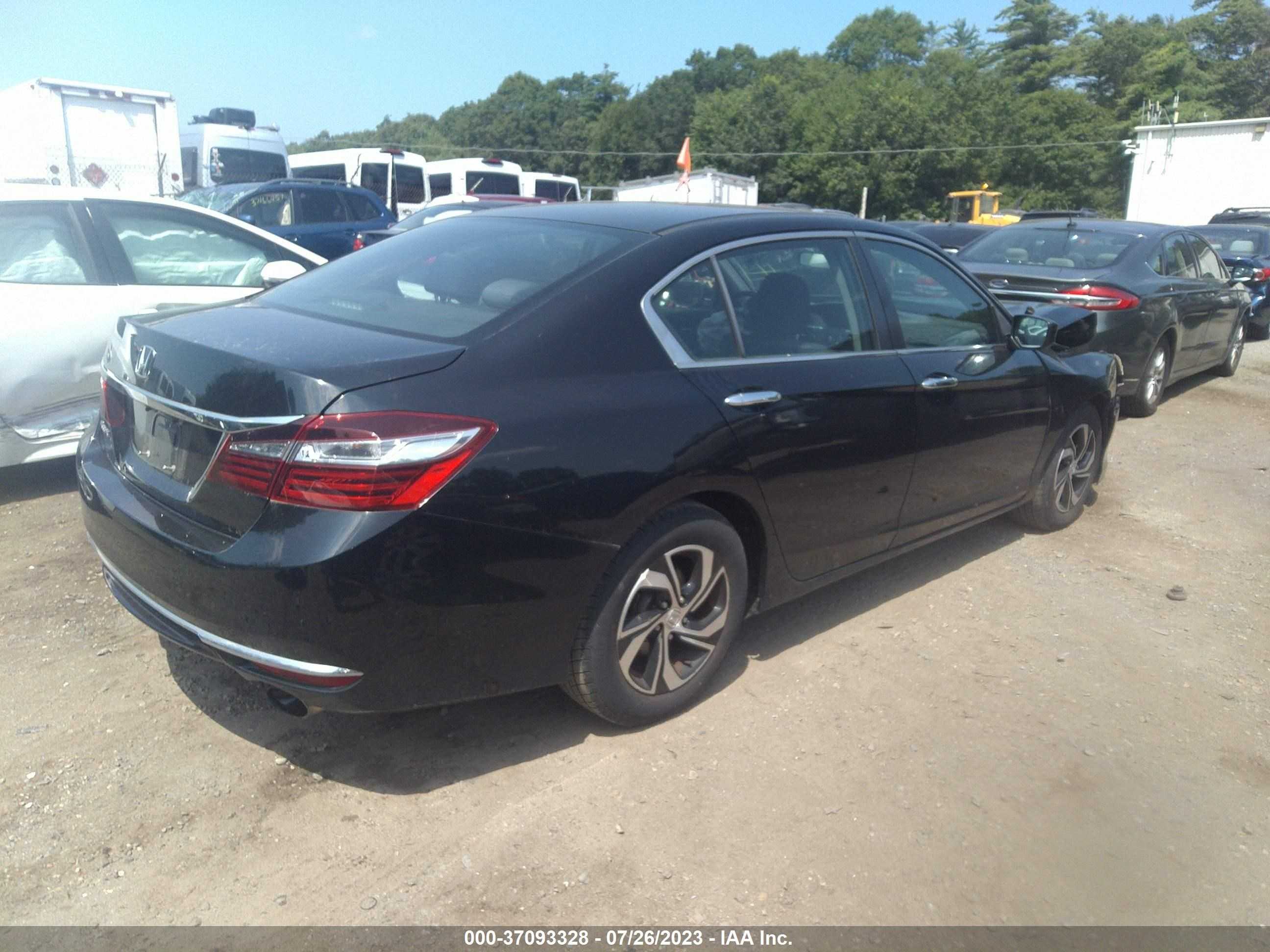 Photo 3 VIN: 1HGCR2F34GA231263 - HONDA ACCORD 