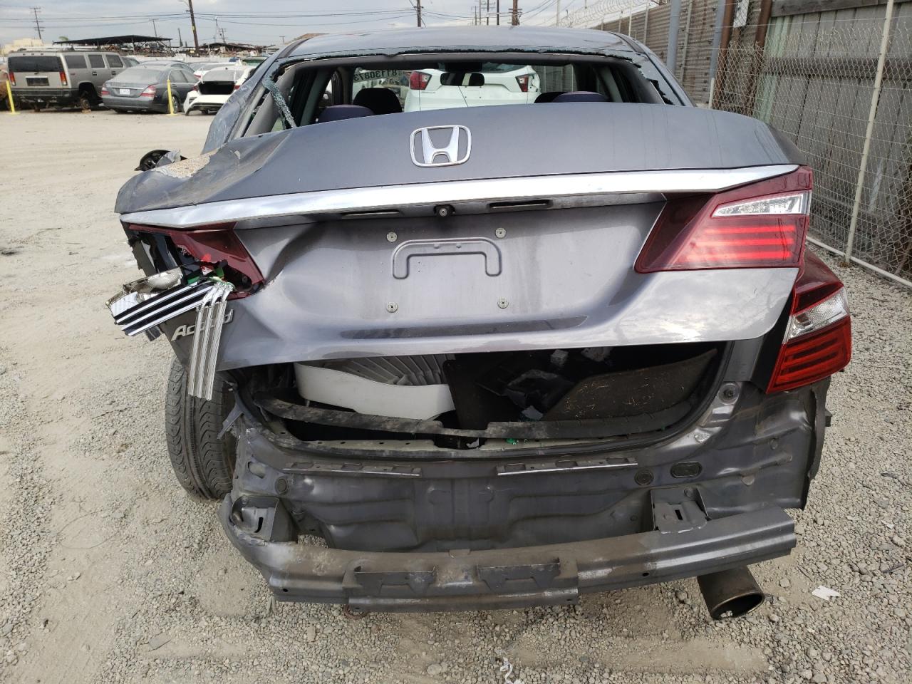 Photo 5 VIN: 1HGCR2F34HA195088 - HONDA ACCORD 