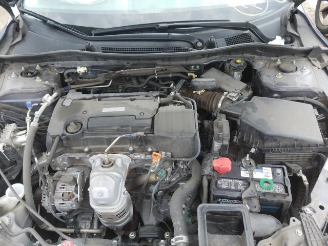 Photo 6 VIN: 1HGCR2F34HA298933 - HONDA ACCORD LX 