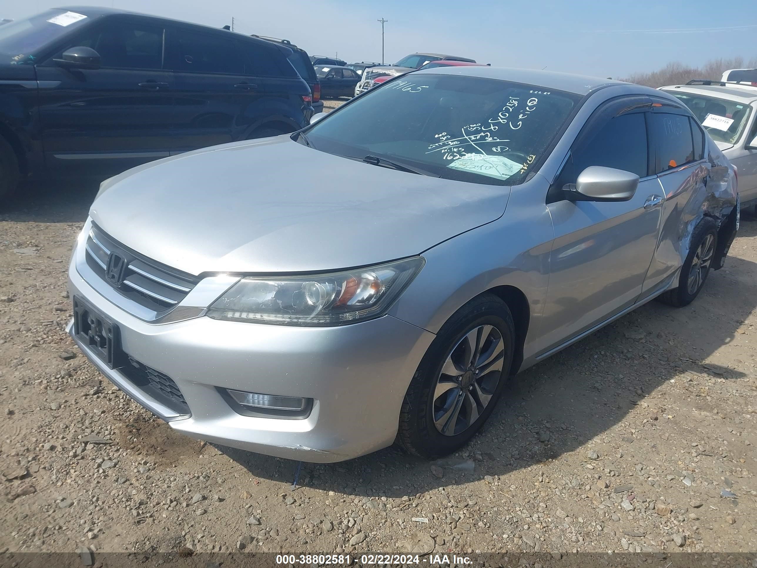 Photo 1 VIN: 1HGCR2F35DA034159 - HONDA ACCORD 