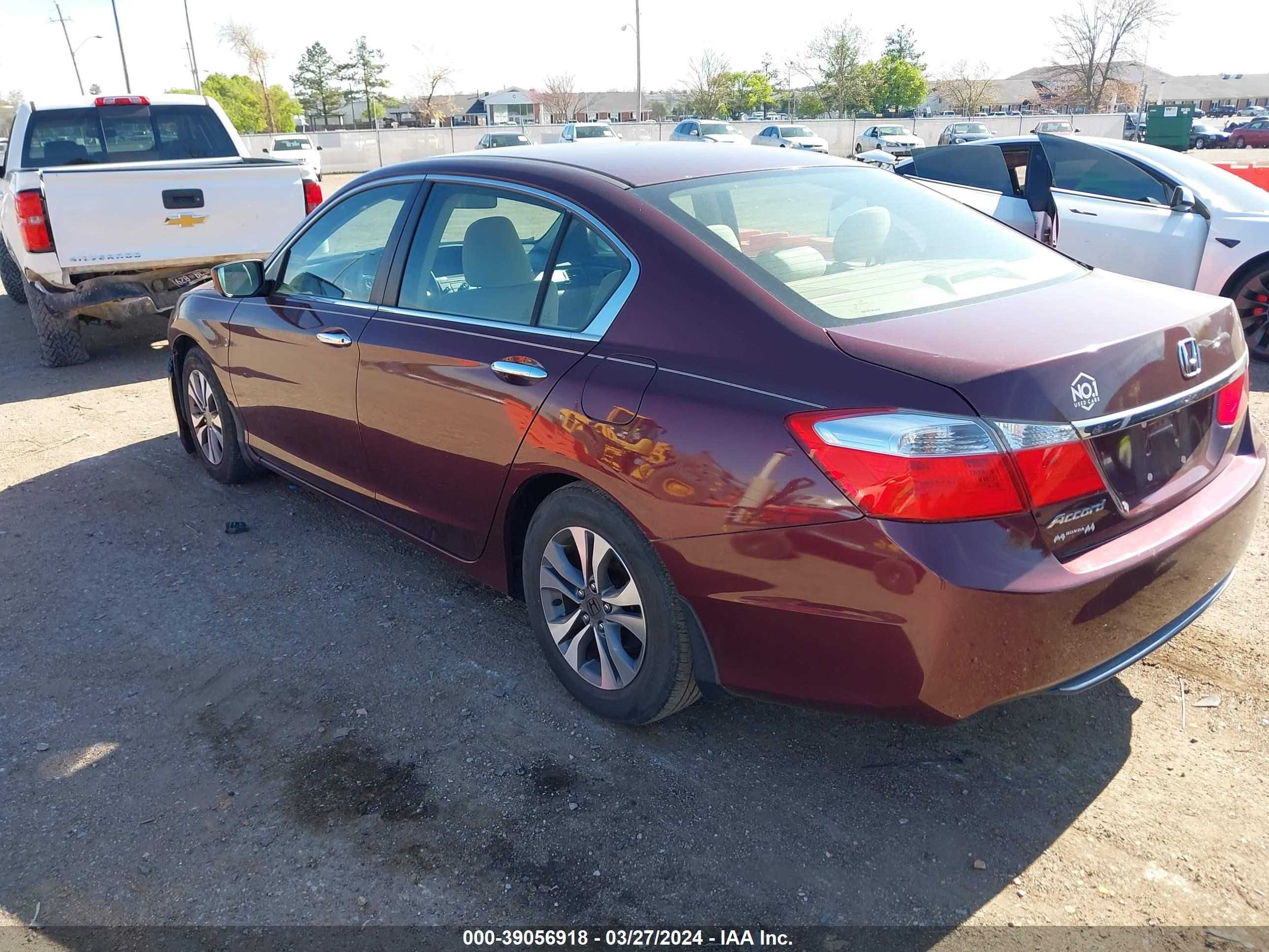 Photo 2 VIN: 1HGCR2F35DA061412 - HONDA ACCORD 