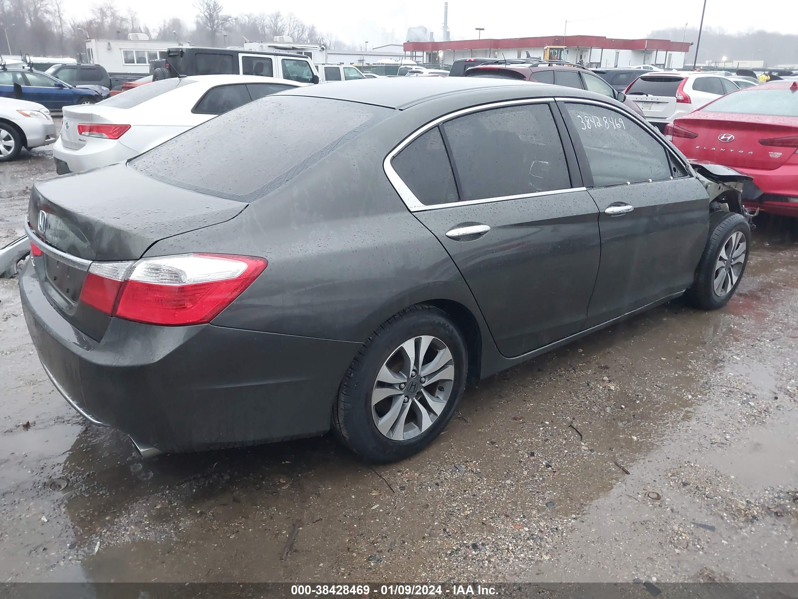 Photo 3 VIN: 1HGCR2F35DA123598 - HONDA ACCORD 