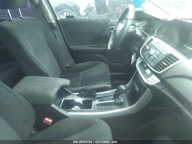 Photo 4 VIN: 1HGCR2F35DA126307 - HONDA ACCORD SDN 