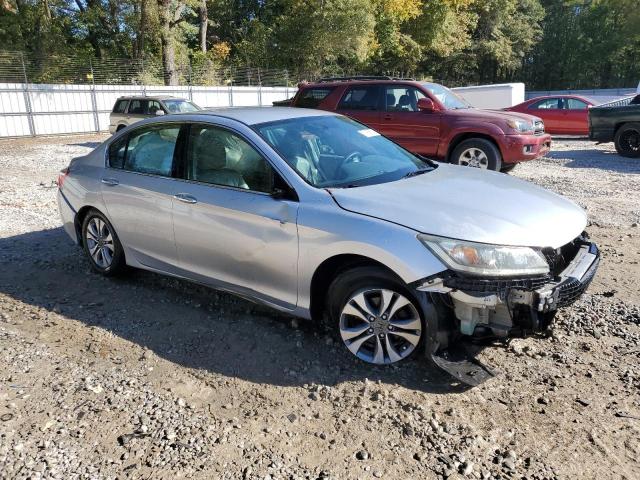 Photo 3 VIN: 1HGCR2F35DA135184 - HONDA ACCORD LX 