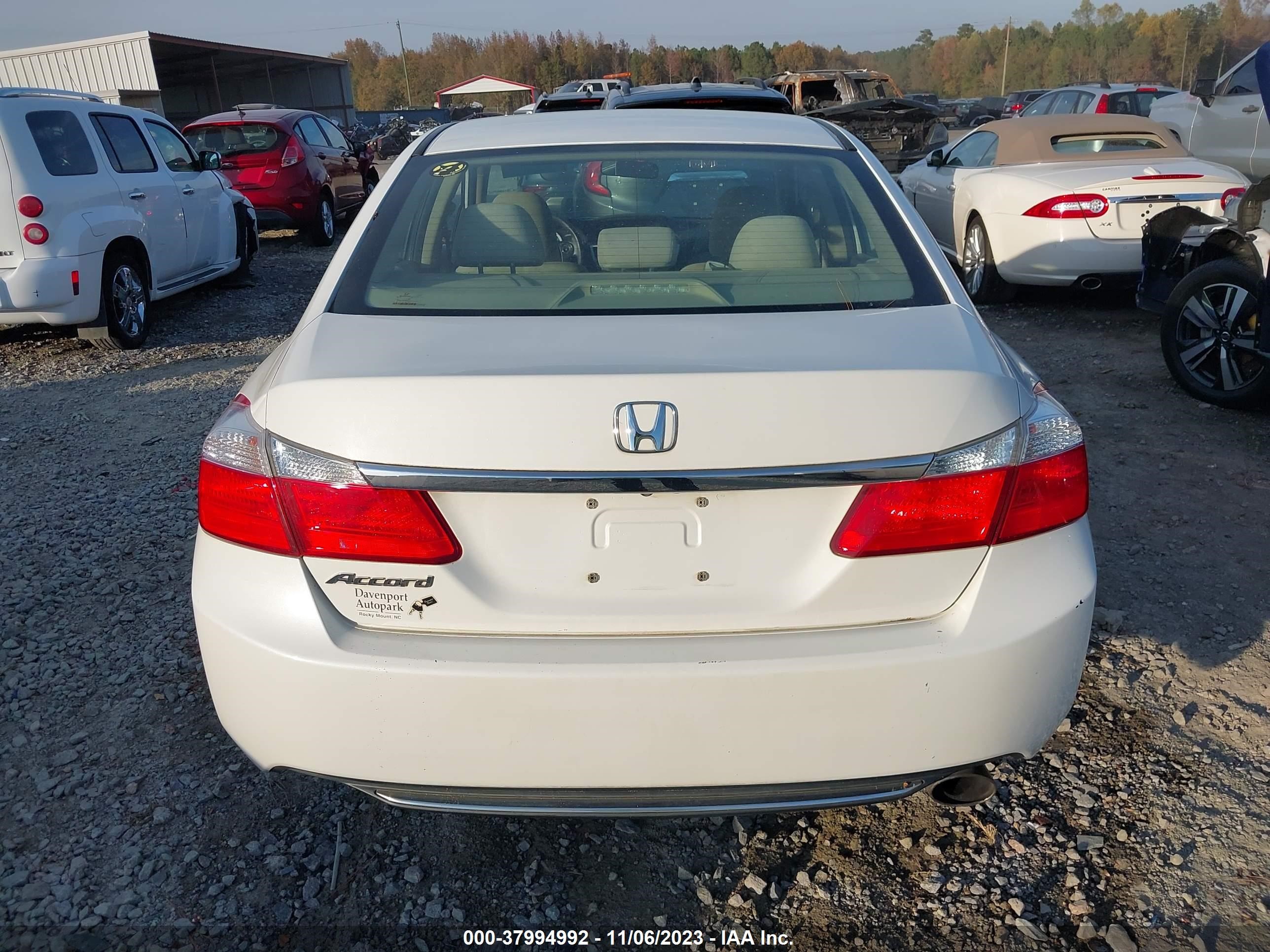 Photo 15 VIN: 1HGCR2F35DA142264 - HONDA ACCORD 