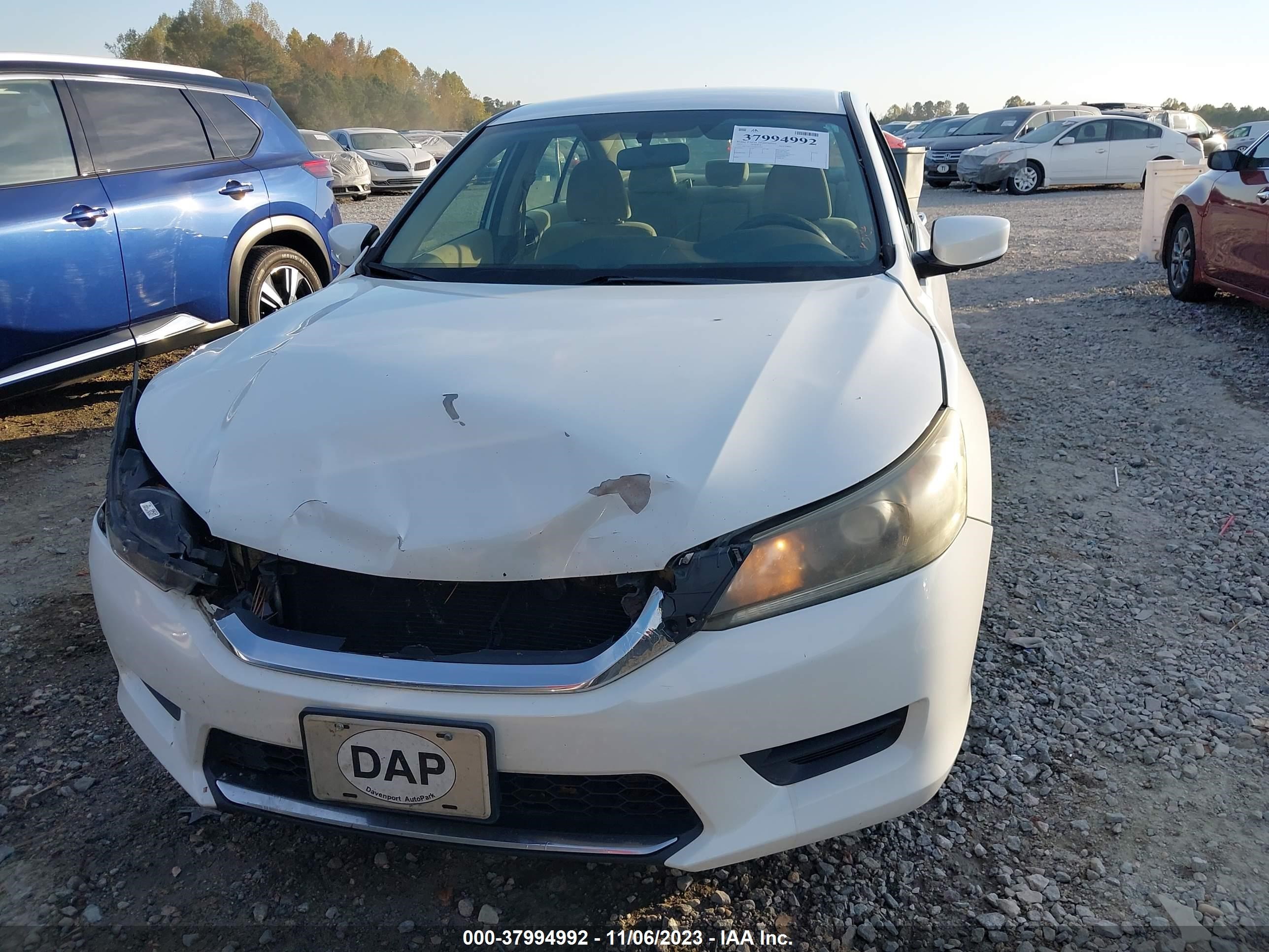 Photo 5 VIN: 1HGCR2F35DA142264 - HONDA ACCORD 