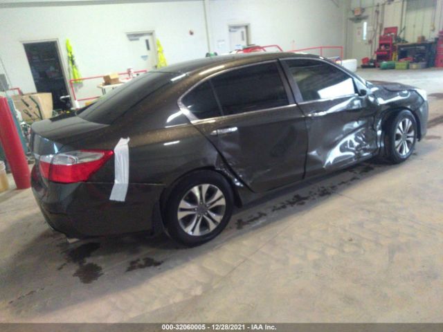 Photo 3 VIN: 1HGCR2F35DA155936 - HONDA ACCORD SDN 