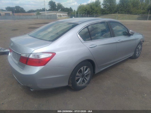 Photo 3 VIN: 1HGCR2F35DA213110 - HONDA ACCORD SDN 