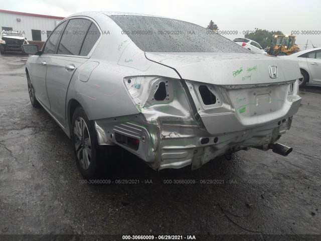 Photo 3 VIN: 1HGCR2F35DA239917 - HONDA ACCORD SDN 