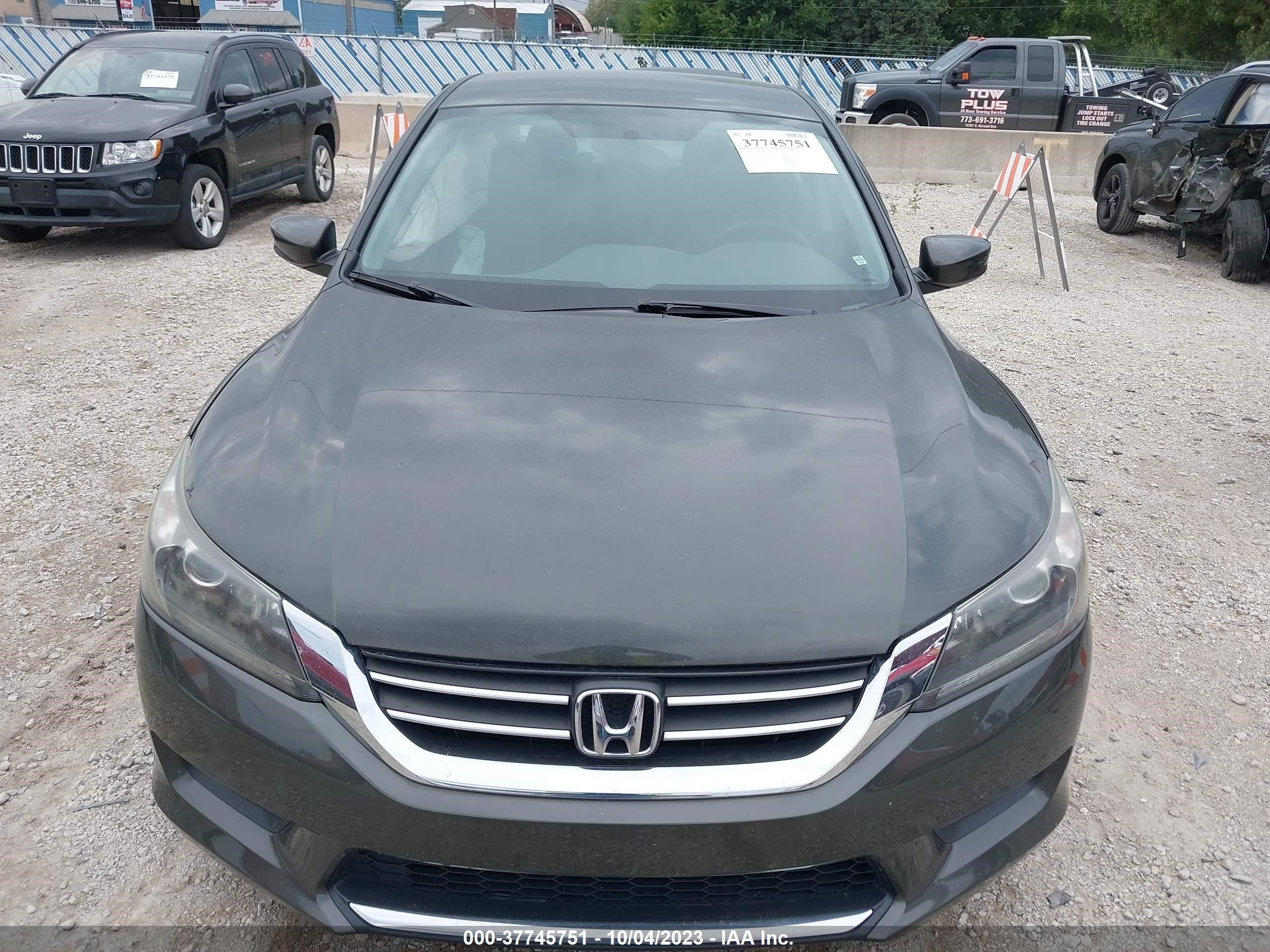 Photo 11 VIN: 1HGCR2F35DA247936 - HONDA ACCORD 