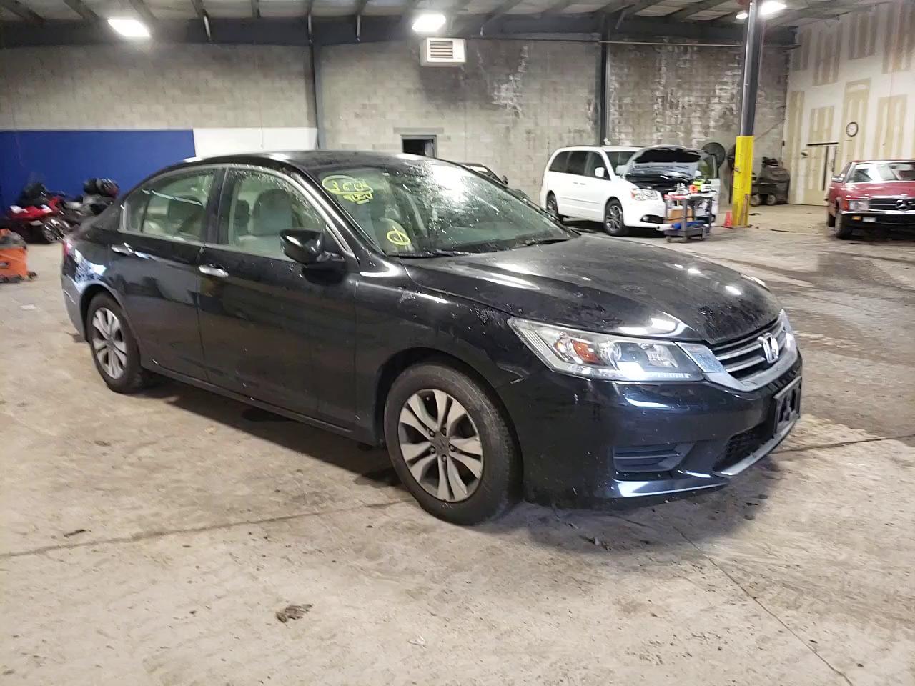 Photo 10 VIN: 1HGCR2F35DA249864 - HONDA ACCORD LX 