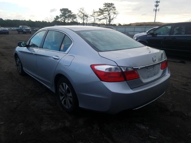 Photo 2 VIN: 1HGCR2F35DA258886 - HONDA ACCORD SDN 