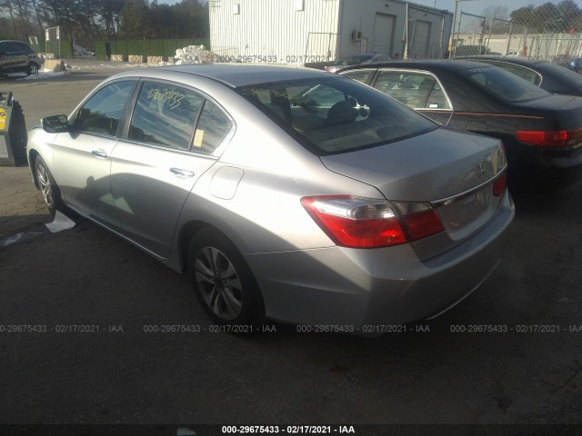 Photo 2 VIN: 1HGCR2F35DA258886 - HONDA ACCORD SDN 