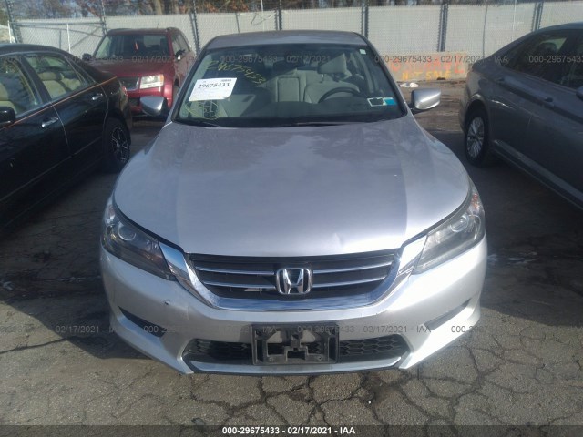 Photo 5 VIN: 1HGCR2F35DA258886 - HONDA ACCORD SDN 