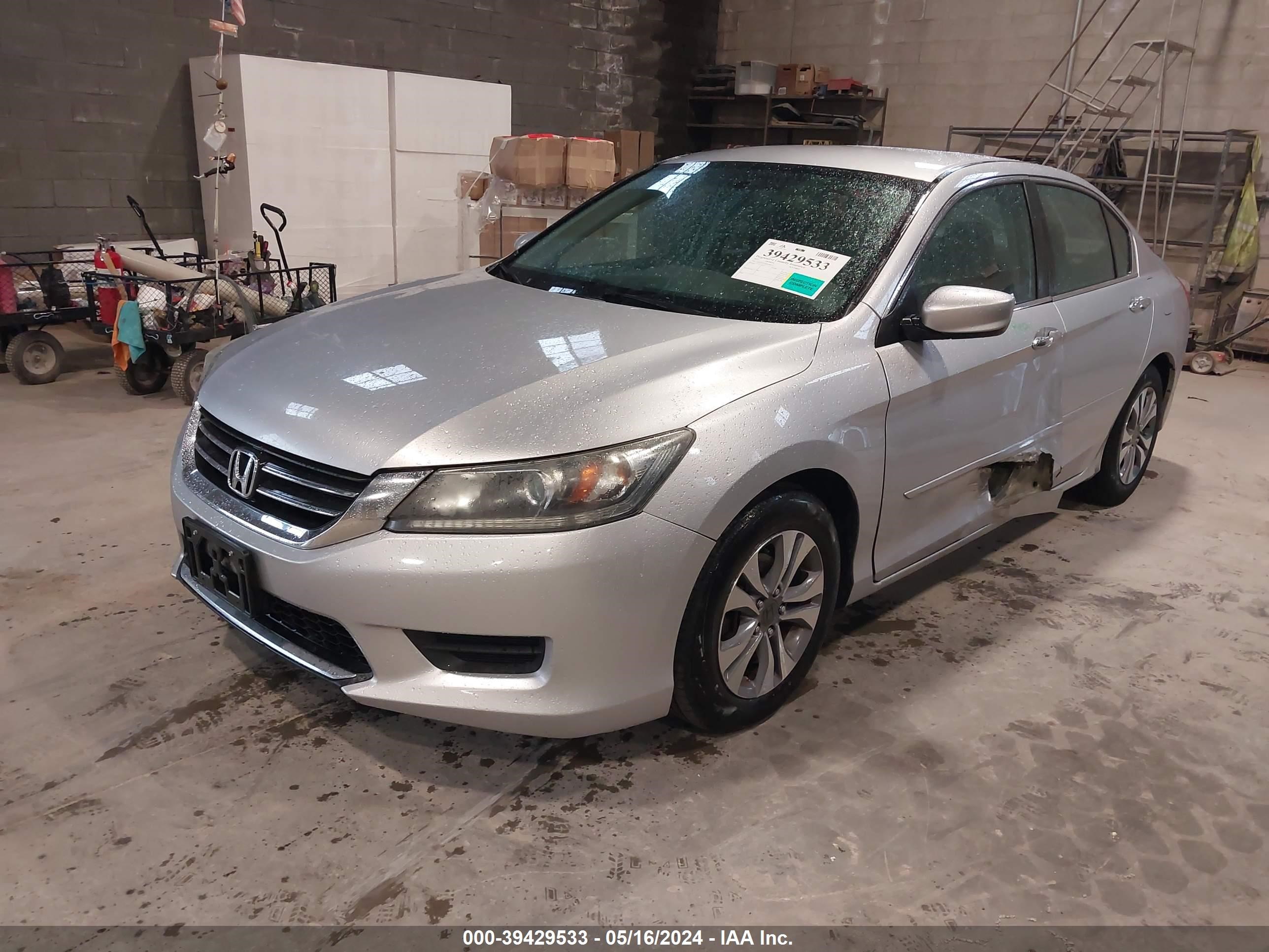 Photo 1 VIN: 1HGCR2F35DA284372 - HONDA ACCORD 