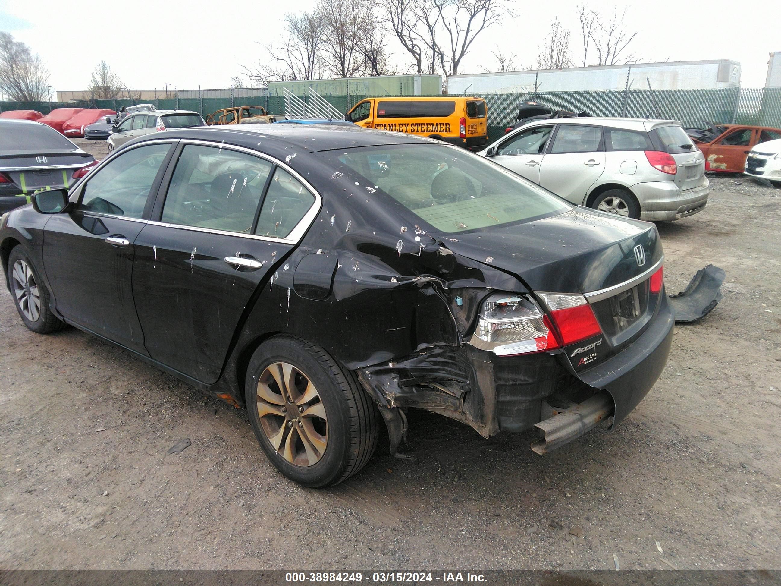 Photo 5 VIN: 1HGCR2F35EA038388 - HONDA ACCORD 