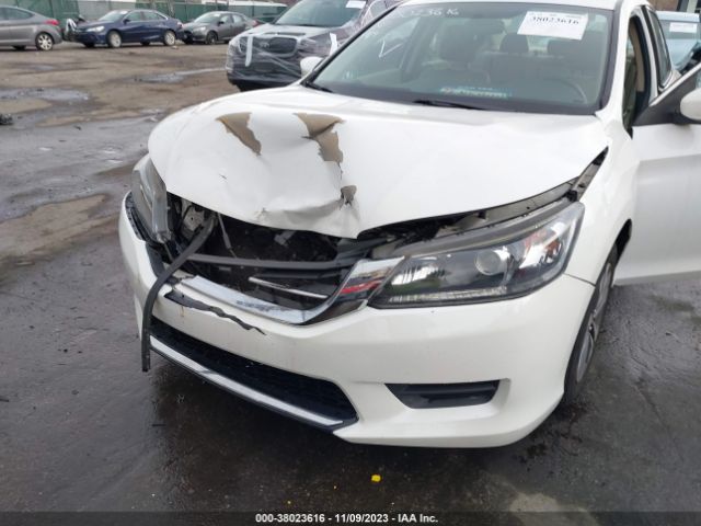 Photo 5 VIN: 1HGCR2F35EA206210 - HONDA ACCORD 