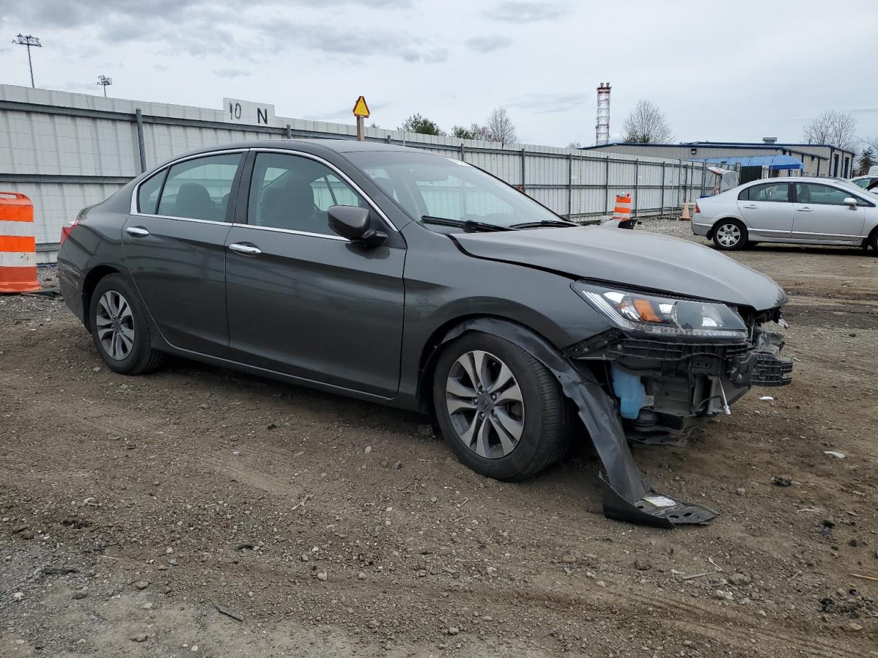 Photo 3 VIN: 1HGCR2F35FA038246 - HONDA ACCORD 