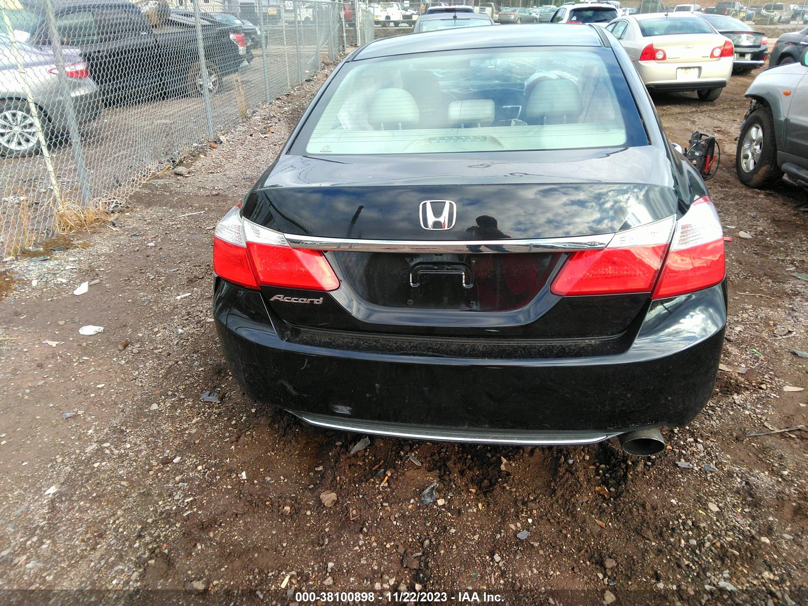 Photo 16 VIN: 1HGCR2F35FA055421 - HONDA ACCORD 