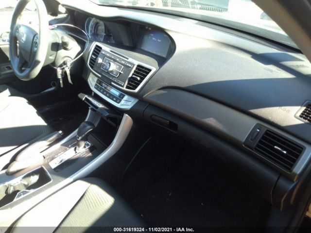 Photo 4 VIN: 1HGCR2F35FA184565 - HONDA ACCORD SEDAN 