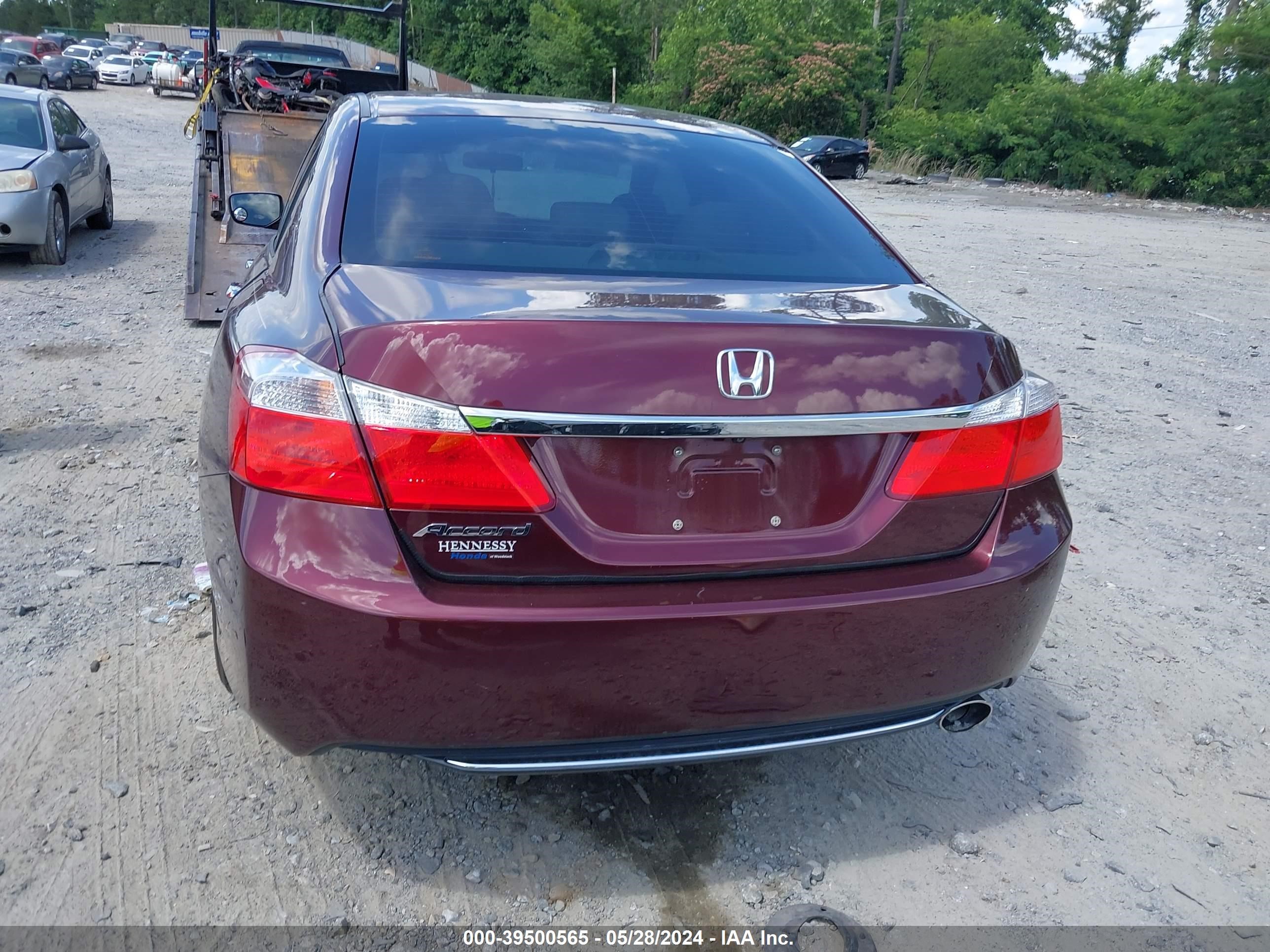 Photo 15 VIN: 1HGCR2F35FA185375 - HONDA ACCORD 