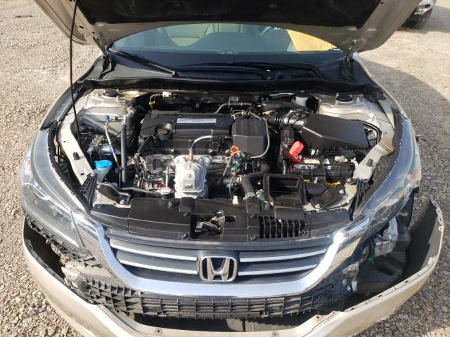 Photo 6 VIN: 1HGCR2F35FA201137 - HONDA ACCORD LX 