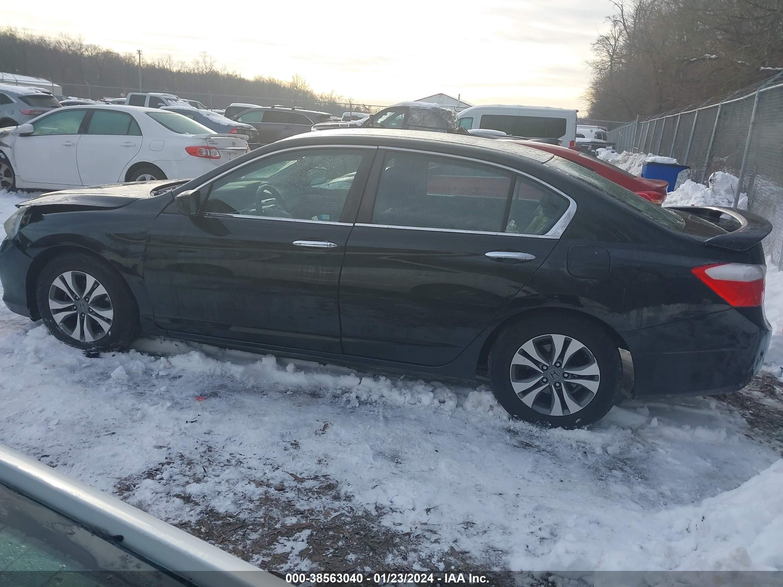 Photo 13 VIN: 1HGCR2F35FA209741 - HONDA ACCORD 