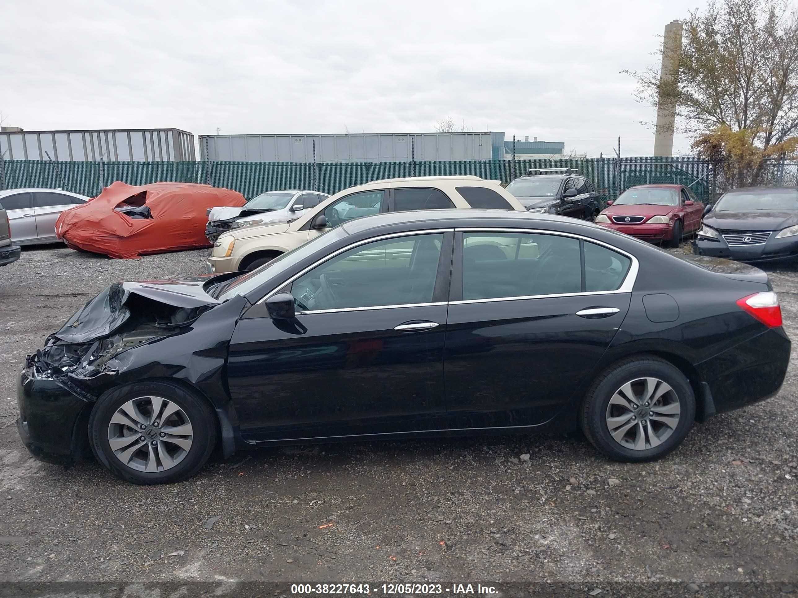 Photo 14 VIN: 1HGCR2F35FA256221 - HONDA ACCORD 