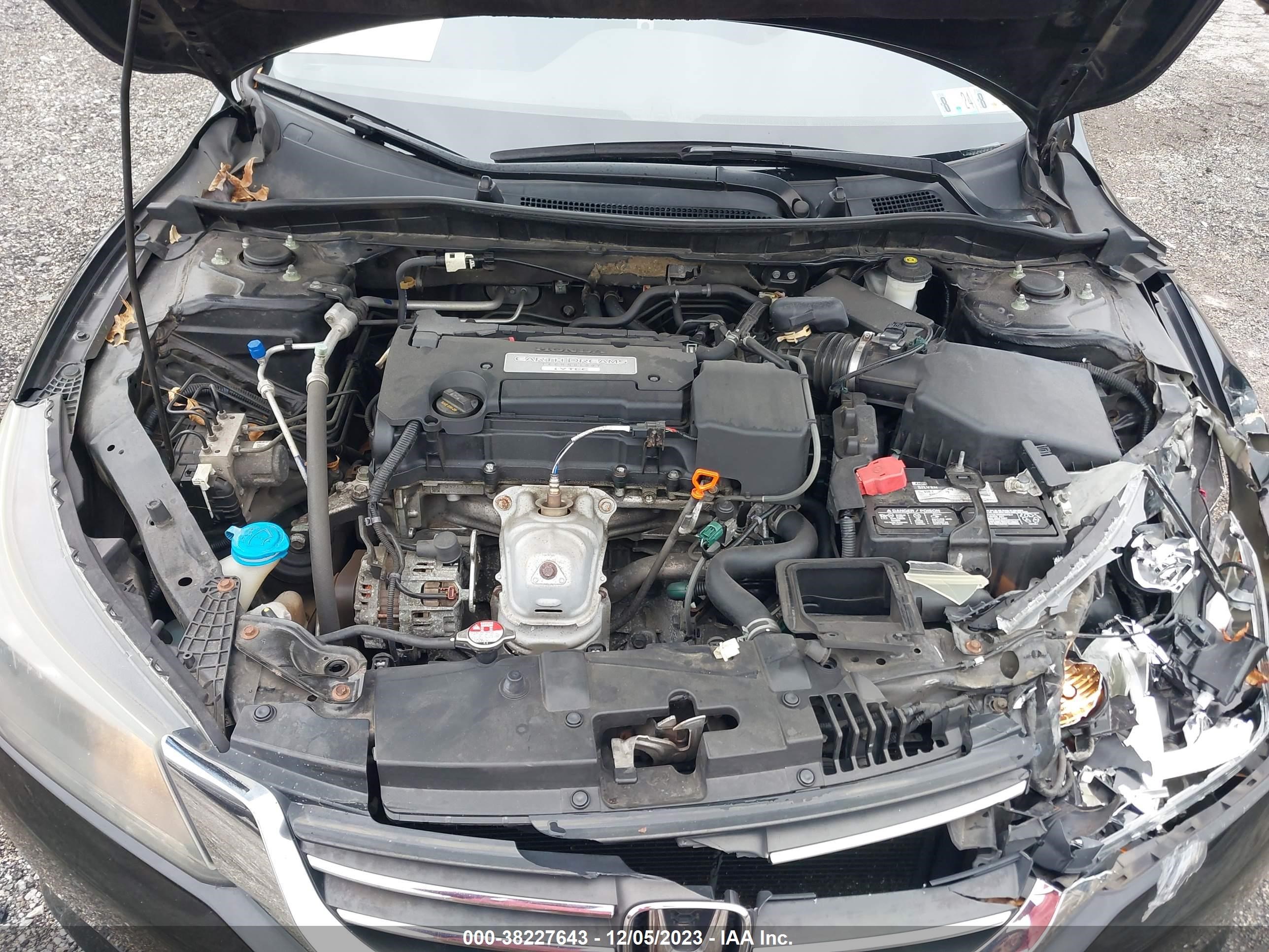 Photo 9 VIN: 1HGCR2F35FA256221 - HONDA ACCORD 