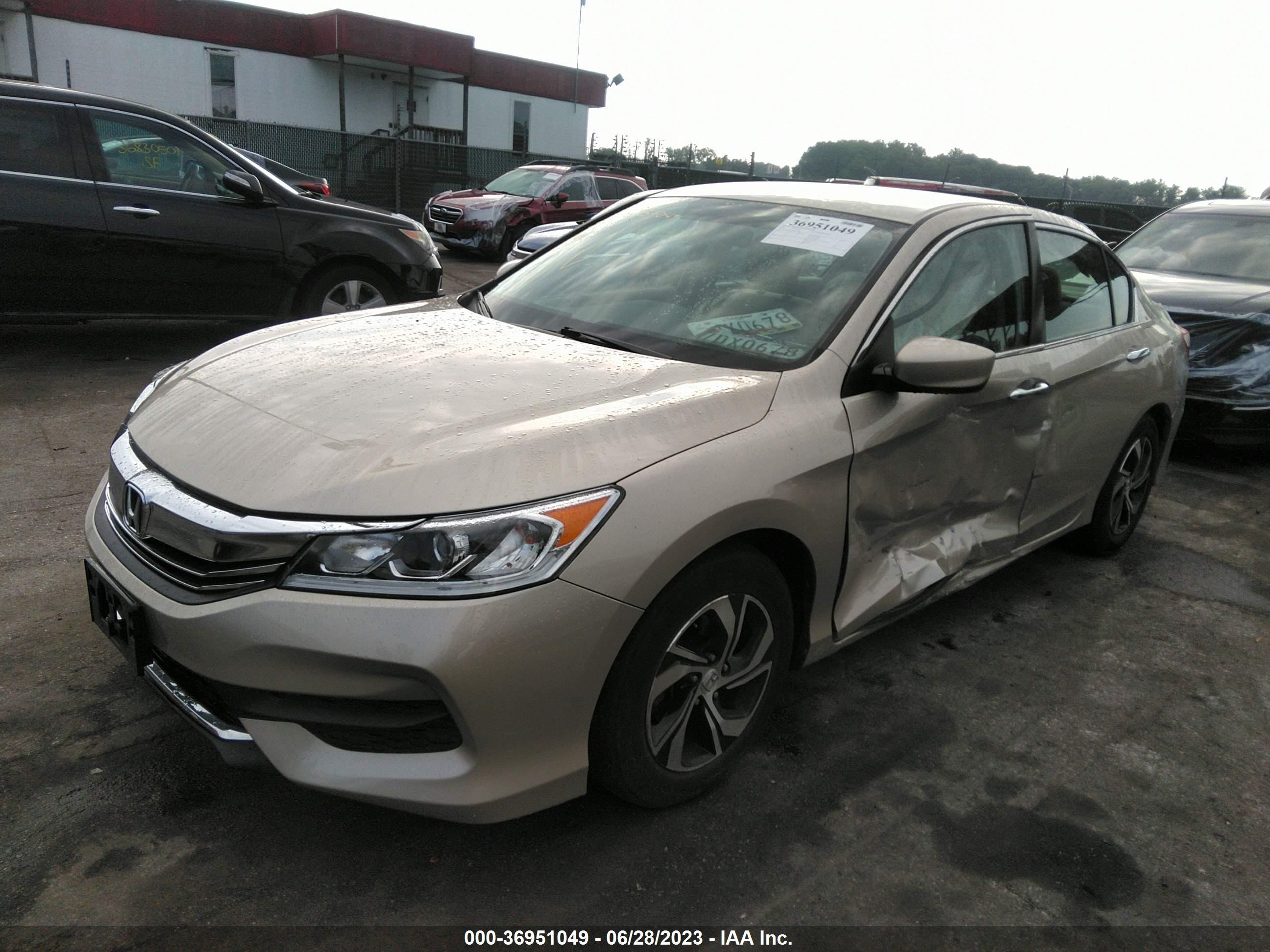 Photo 1 VIN: 1HGCR2F35GA061382 - HONDA ACCORD 