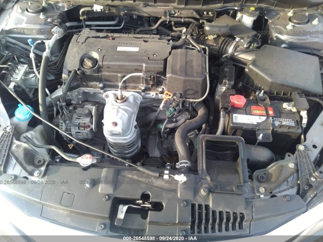 Photo 9 VIN: 1HGCR2F35GA111813 - HONDA ACCORD SEDAN 