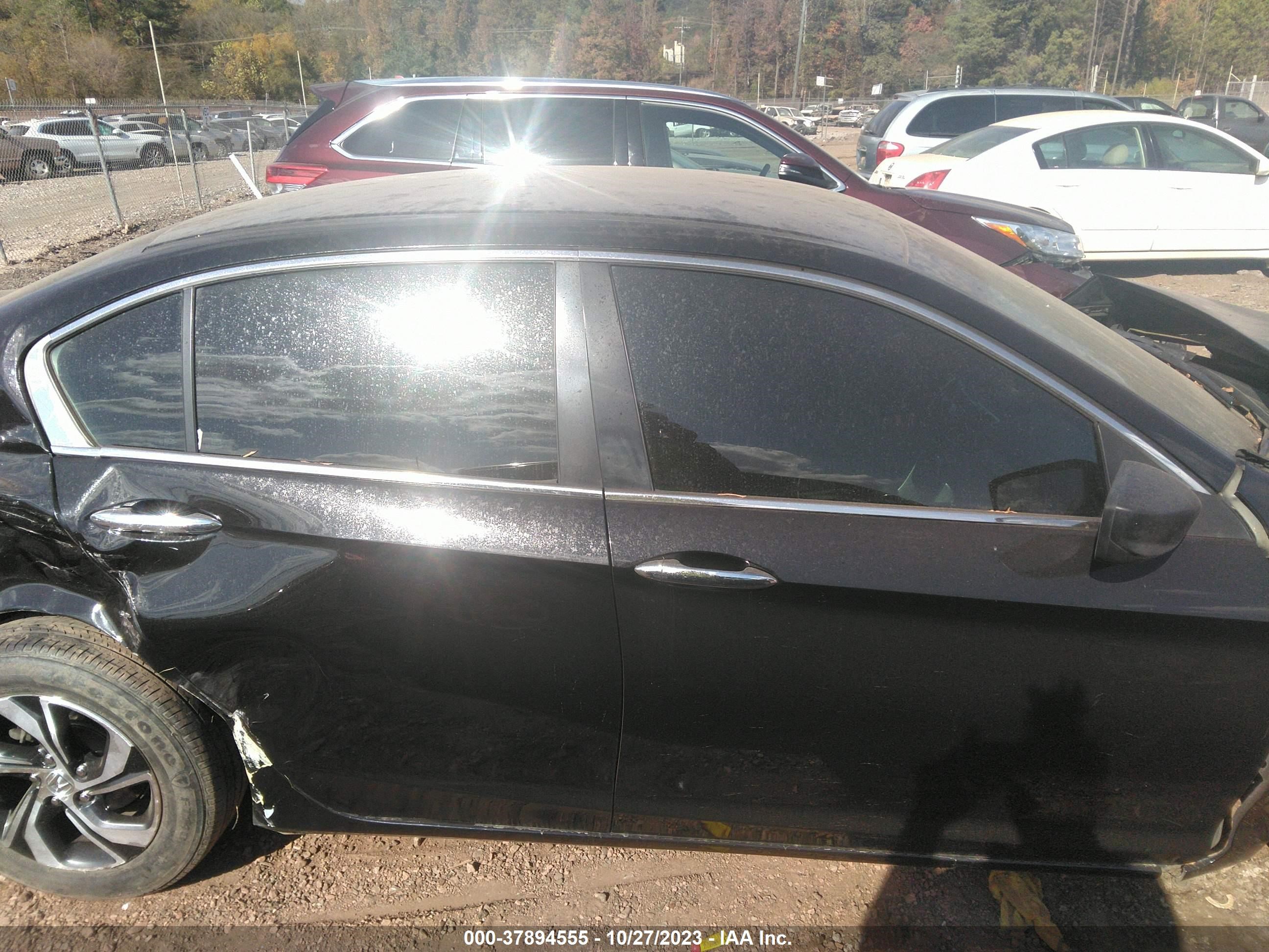 Photo 12 VIN: 1HGCR2F35GA184552 - HONDA ACCORD 