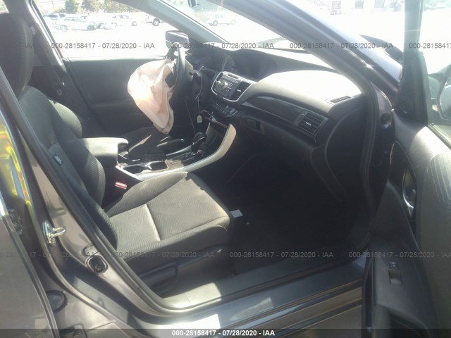 Photo 4 VIN: 1HGCR2F35HA010062 - HONDA ACCORD SEDAN 