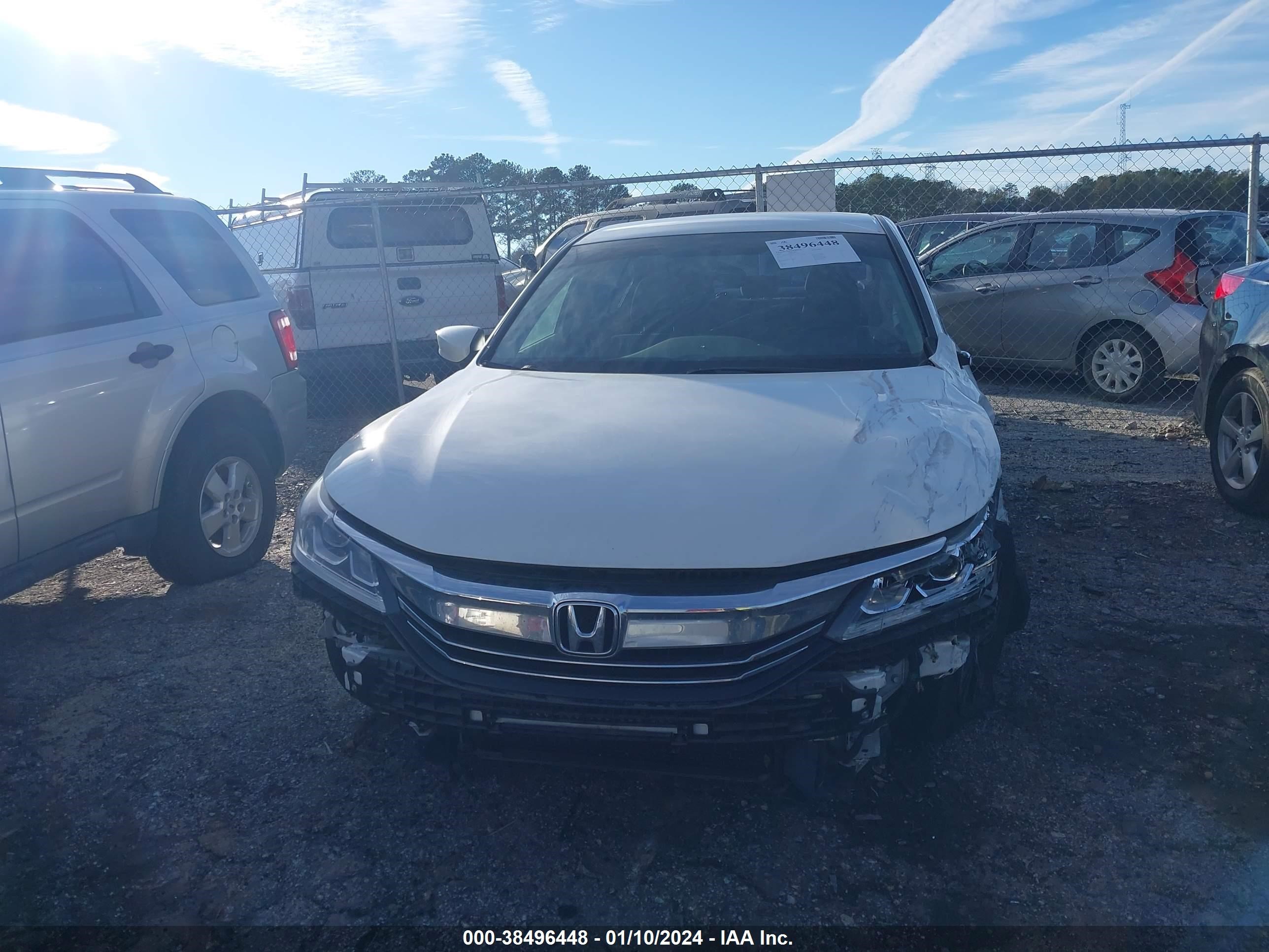 Photo 5 VIN: 1HGCR2F35HA112946 - HONDA ACCORD 