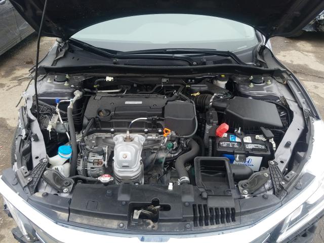 Photo 6 VIN: 1HGCR2F35HA162293 - HONDA ACCORD LX 