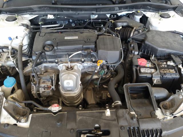 Photo 6 VIN: 1HGCR2F35HA163315 - HONDA ACCORD LX 