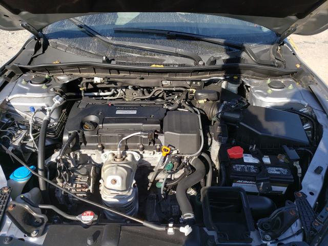 Photo 6 VIN: 1HGCR2F35HA177022 - HONDA ACCORD LX 