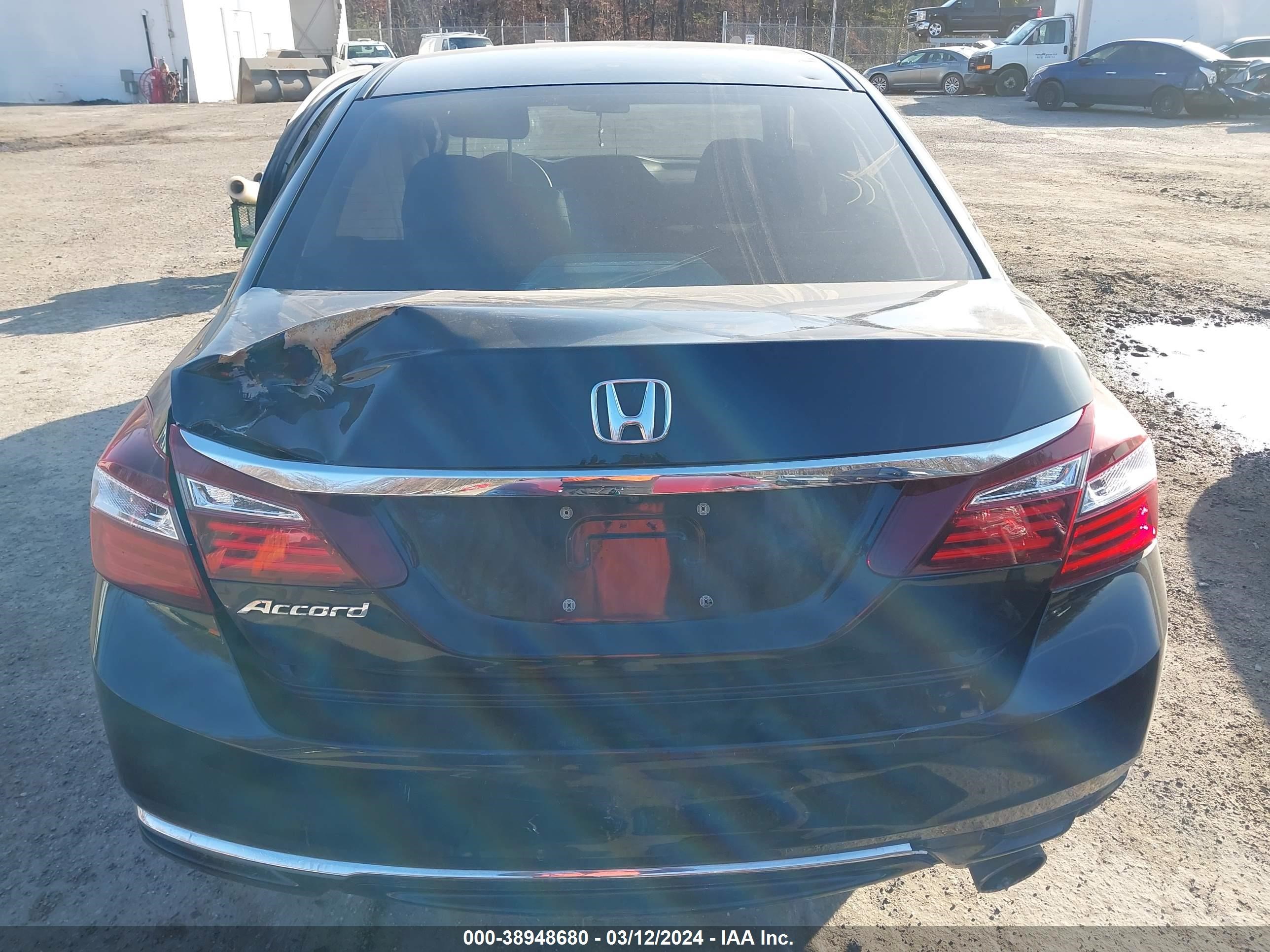 Photo 5 VIN: 1HGCR2F35HA181927 - HONDA ACCORD 