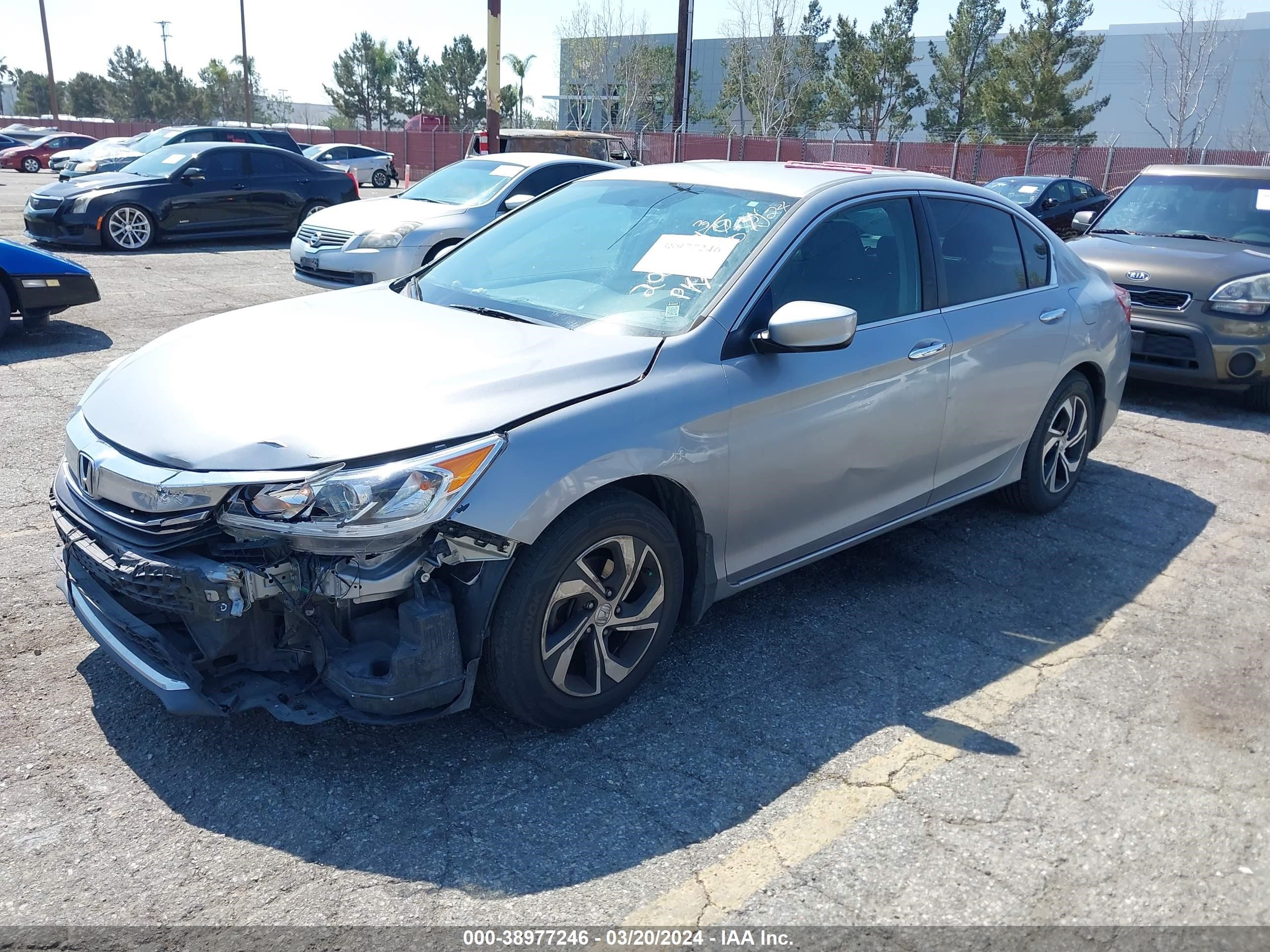 Photo 1 VIN: 1HGCR2F35HA206471 - HONDA ACCORD 