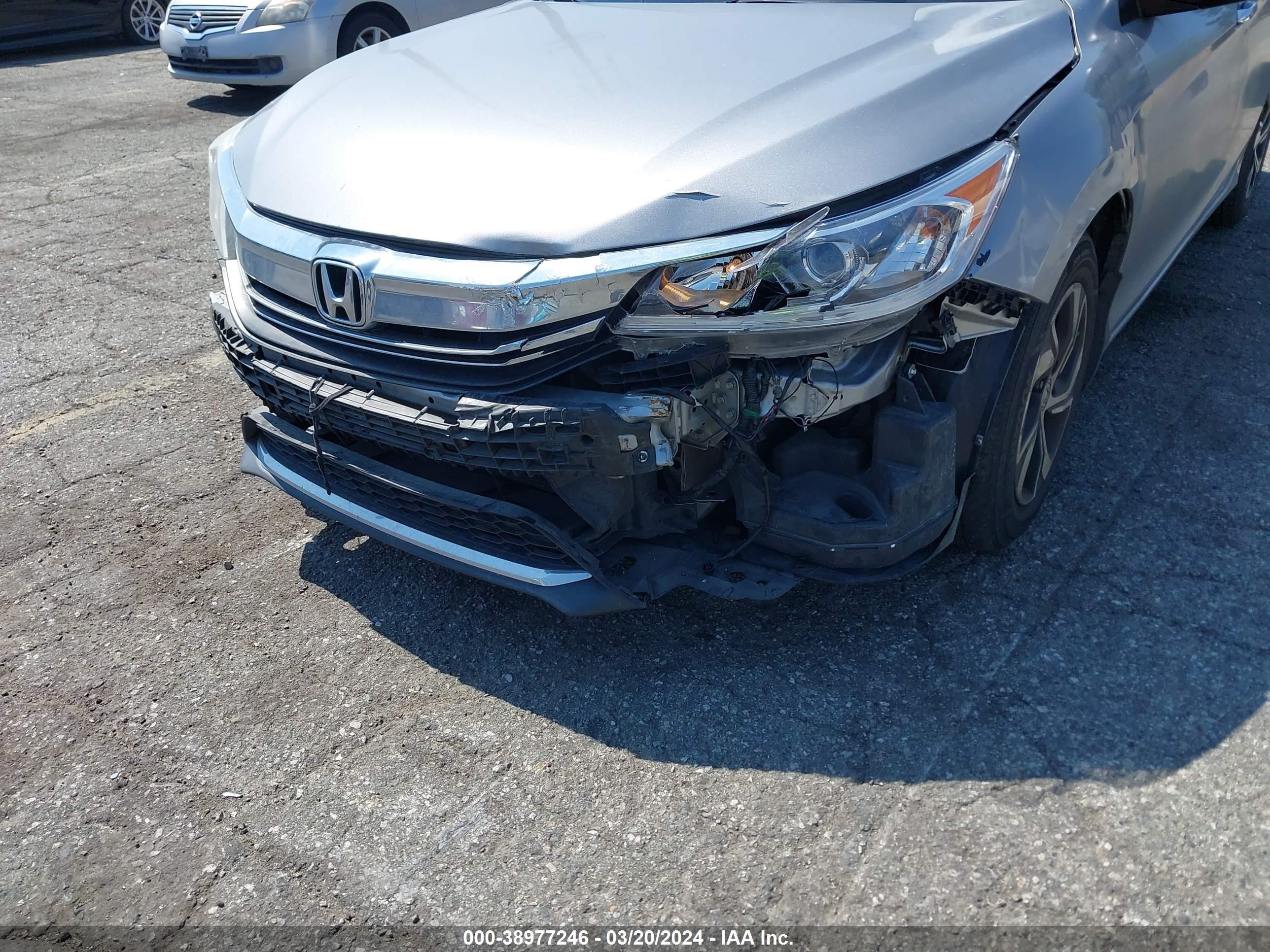 Photo 5 VIN: 1HGCR2F35HA206471 - HONDA ACCORD 