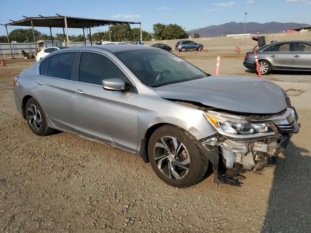 Photo 3 VIN: 1HGCR2F35HA236862 - HONDA ACCORD LX 