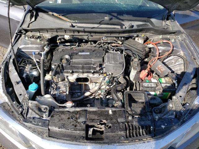 Photo 6 VIN: 1HGCR2F35HA275466 - HONDA ACCORD LX 