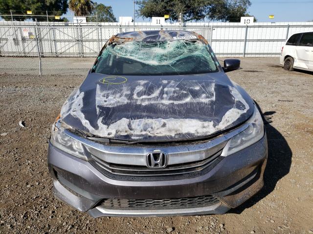 Photo 8 VIN: 1HGCR2F35HA275466 - HONDA ACCORD LX 