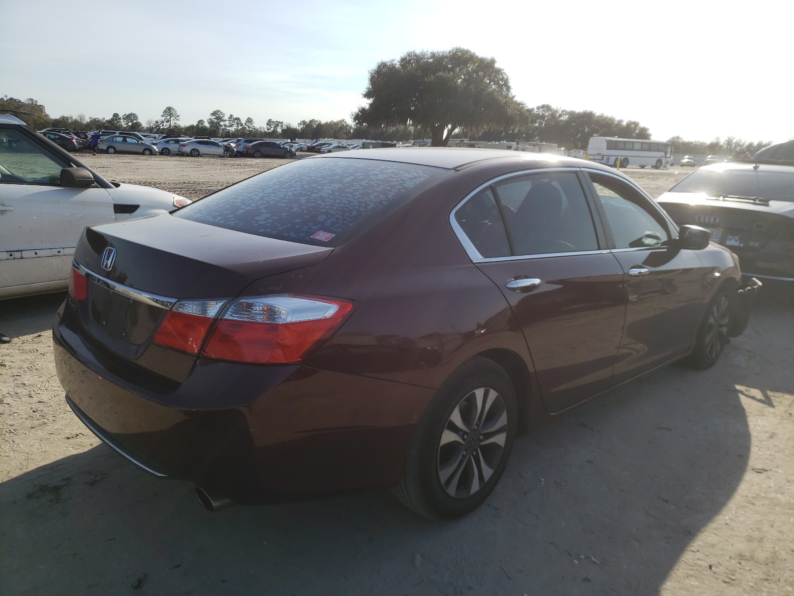 Photo 3 VIN: 1HGCR2F36DA085847 - HONDA ACCORD LX 