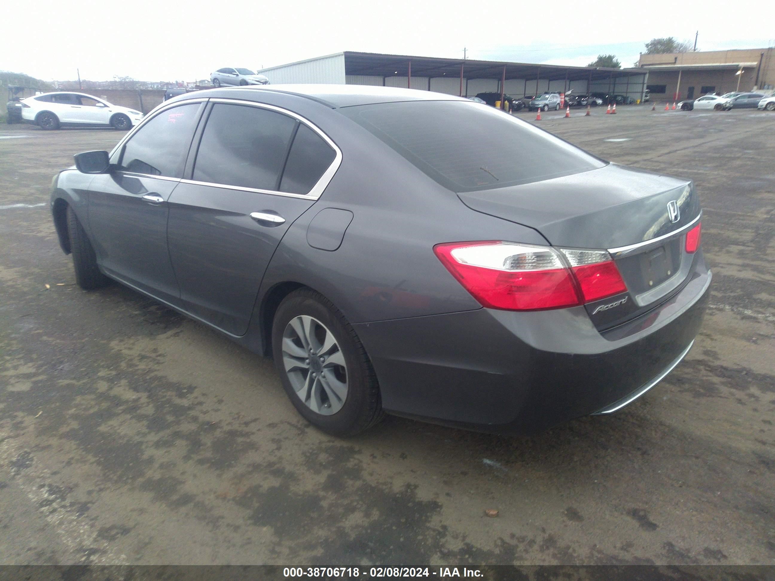 Photo 2 VIN: 1HGCR2F36DA230207 - HONDA ACCORD 