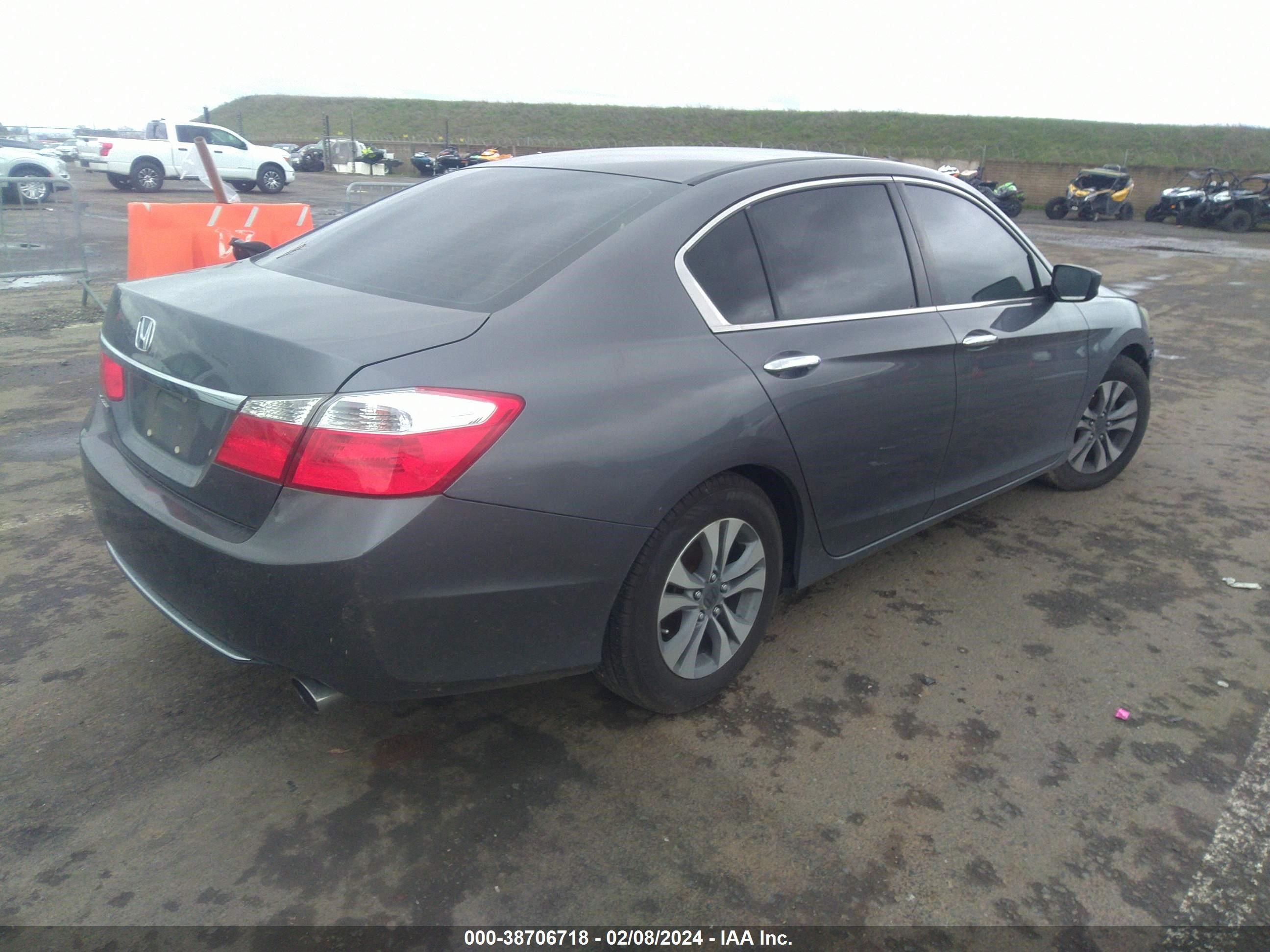 Photo 3 VIN: 1HGCR2F36DA230207 - HONDA ACCORD 