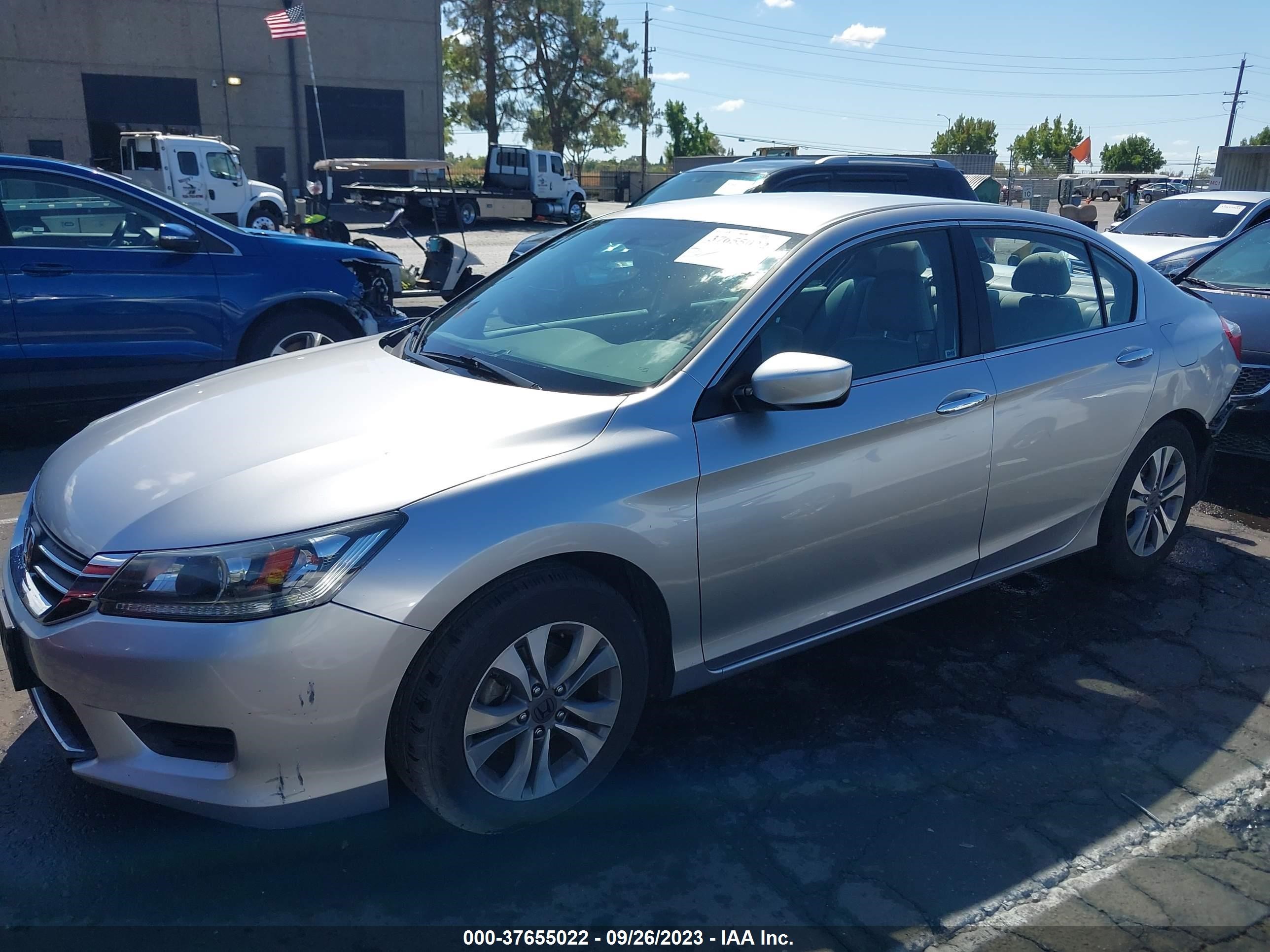 Photo 1 VIN: 1HGCR2F36EA048931 - HONDA ACCORD 